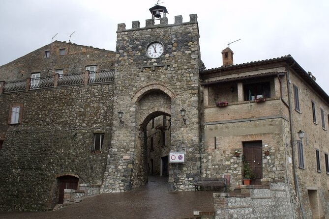 Allerona: Take an Audio Tour of This Picturesque Umbrian Hilltop Town