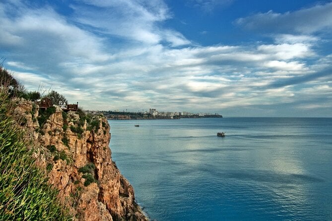 Antalya Boat Trip to the Düden Waterfall and Bays