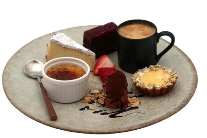 Art Tour & Cafe Time at the Airport Premium Hotel