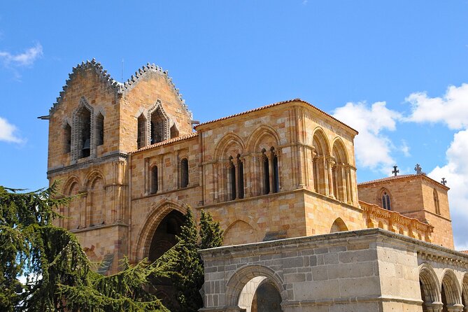 Avila With Walls Access and Segovia Day Trip From Madrid