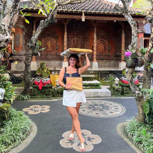 Bali : Exploring the World of Art
