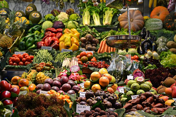 Barcelona Private Food Tour: Boqueria & Old Towns Markets - Tour Overview