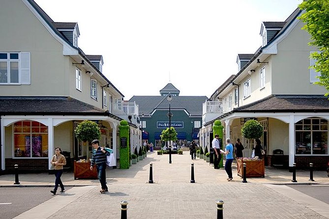 Bicester Village Private Vehicle Round Trip Service From London
