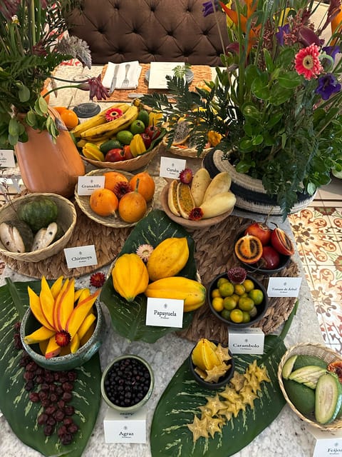 Bogotá: Exotic Fruit Tasting With Private Colombian Chef