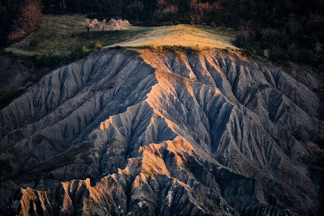 Bologna Surroundings Photo Tour: Rolling Hills and Badlands