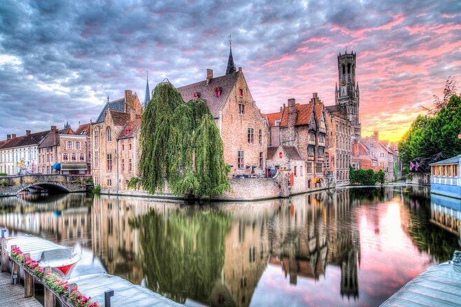 Bruges Scavenger Hunt and Best Landmarks Self-Guided Tour - Tour Options