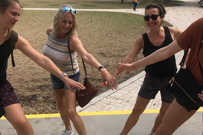 Burbank City Scavenger Hunt Excursion by Crazy Dash