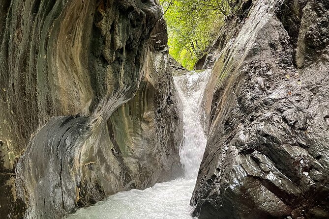 Canyoning Bonito River Near Santo Domingo