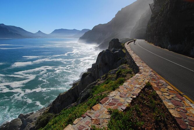 Cape Peninsula in a Vintage Car (Penguins, Cape Point & Chapmans Peak Drive)