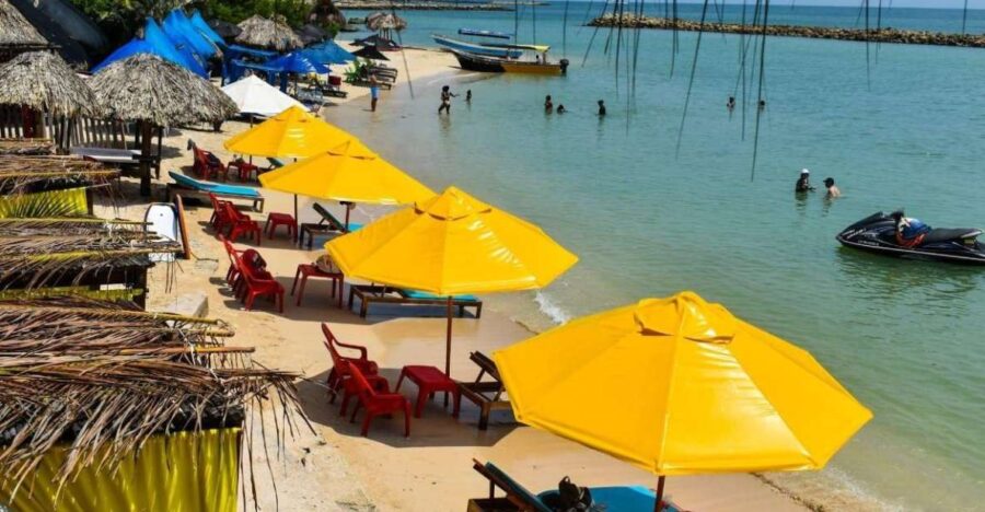 Cartagena: Day Tour to Tierra Bomba Island