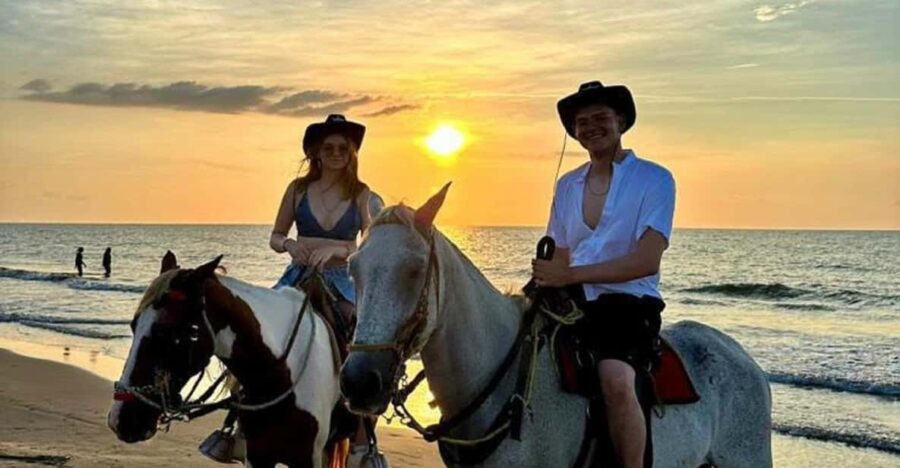 Cartagena: RIDE a HORSE With Pick-Up at the Hotel and Return - Overview of the Activity