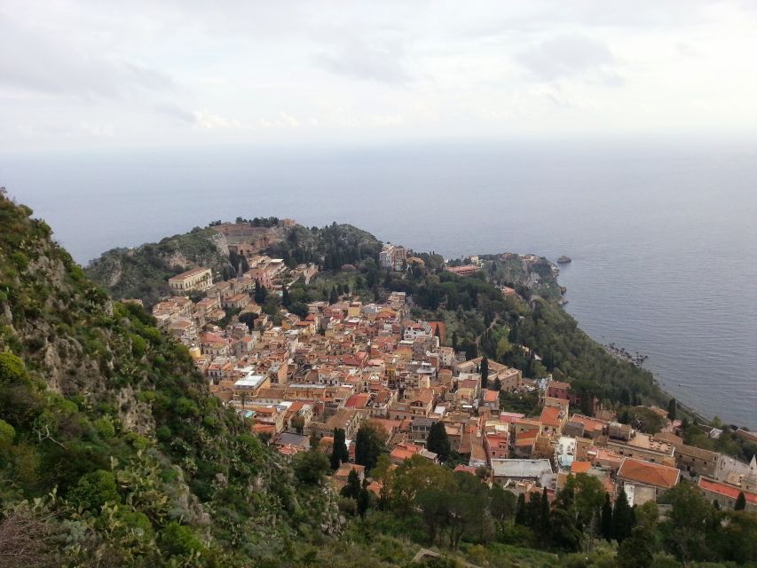 Catania: Gardens, Taormina, and Castelmola Day Trip