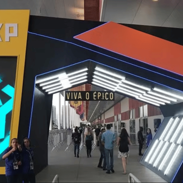 CCXP : 1-Day Pass, Hotel, and Airport Transfers