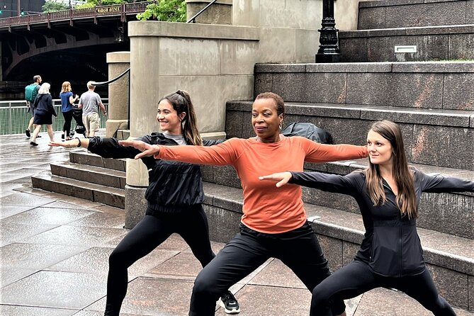 Chicago River Yoga Walk Tour