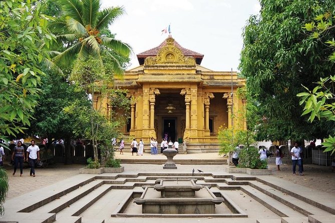 Colombo Buddhist Legend Tour Review