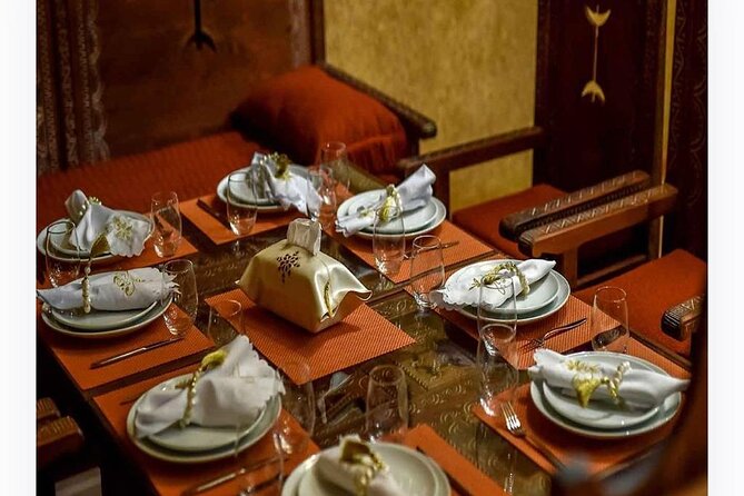 Discover the Luxury Camp in the Agafay Desert for a 2day, 1night.