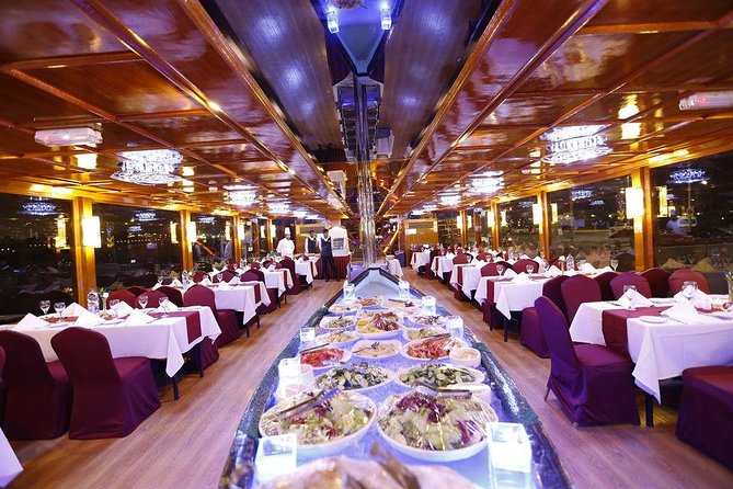 Dubai Marina 2-Hour Romantic Cruise Dinner - Dining Options and Menu