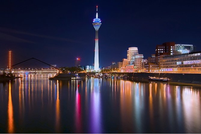 Dusseldorf Airport Transfers : Airport DUS to Dusseldorf in Luxury Car
