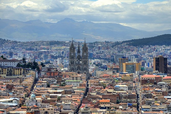 Ecuadorian Experience Quito – Galápagos 8 DAYS 7 NIGHTS