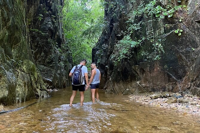 El Nogalito Mountain and Waterfall Half-Day Hiking Tour