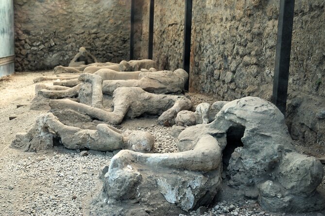 Escape the Dead Quest Experience in Pompeii