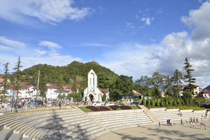Essential SAPA HIKING TOUR