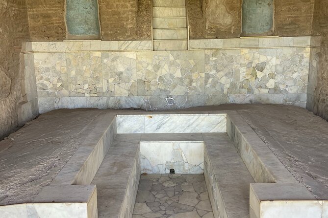Exclusive Half-Day Tour in Pompeii With Skip the Line Tickets