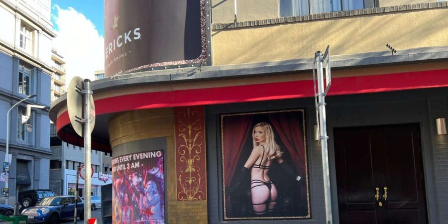Exclusive Nightclub Tour With Local Gentlemen in Cape Town