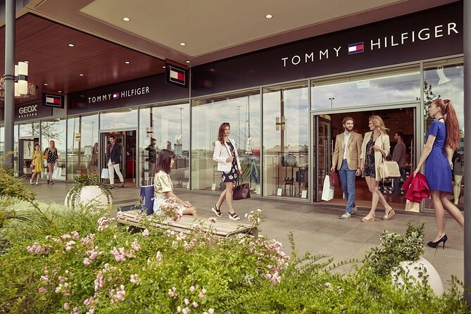 Exclusive Shopping in Fashion Arena Outlet Prague - Overview of Fashion Arena Outlet
