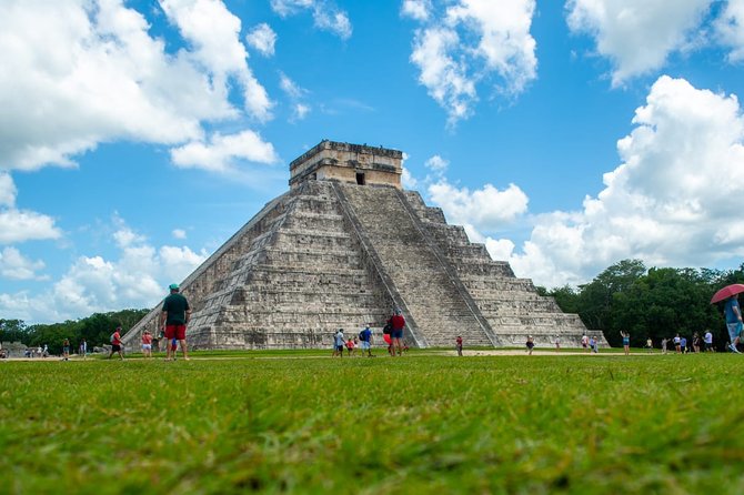 Experience Chichén Itzá: Full Day Tour With Cenote & Valladolid