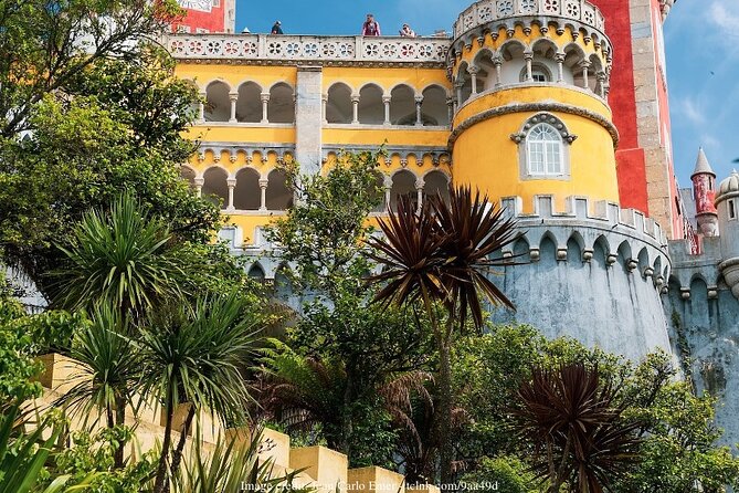 Explore The Best of Sintra: Private Day Trip From Lisbon by Train - Discover Sintras Enchanting Palaces