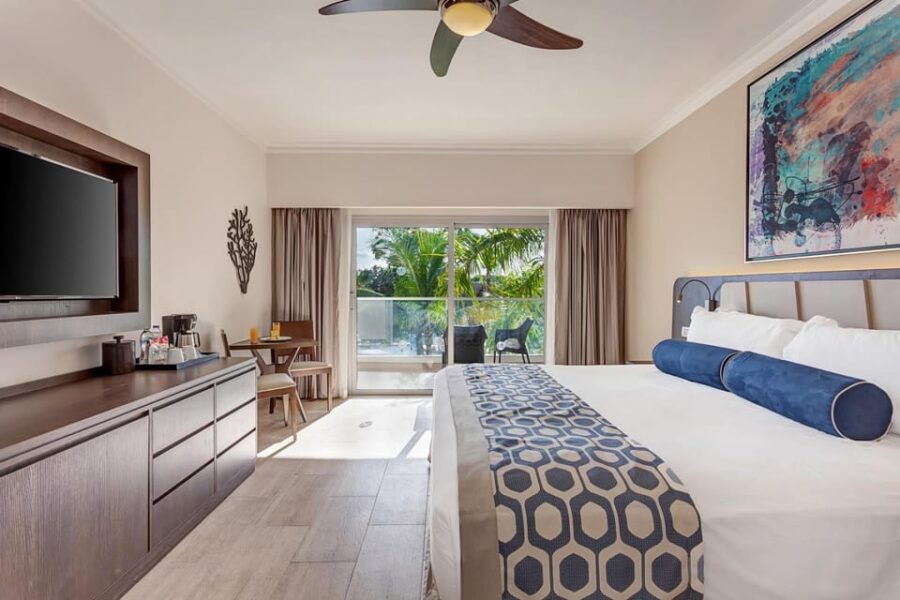 Family Package in Punta Cana: 4 Days and 5 Nights for 3
