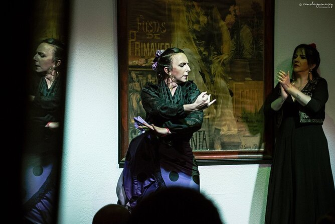 Flamenco Show in Seville – The Milonga Tablao