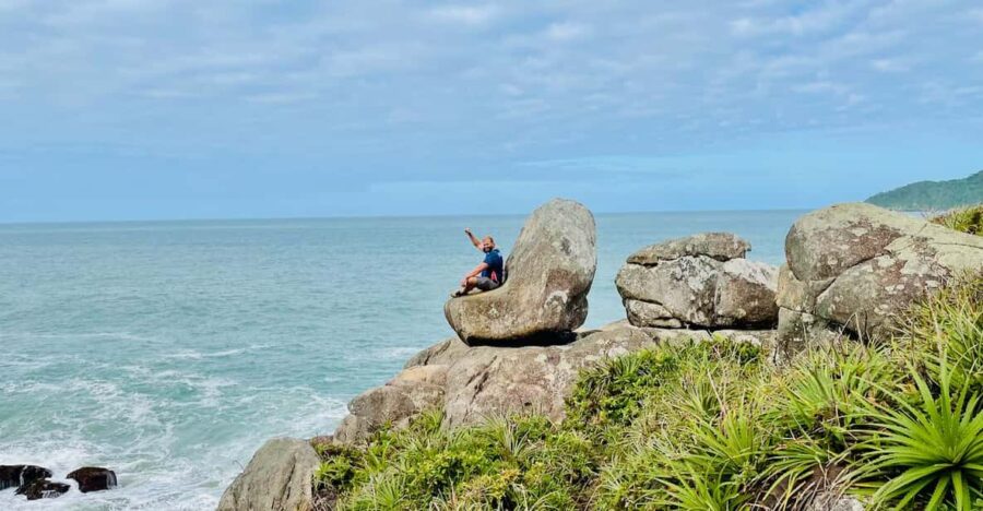 Florianópolis: Trail in Santinho With Ancient Art.