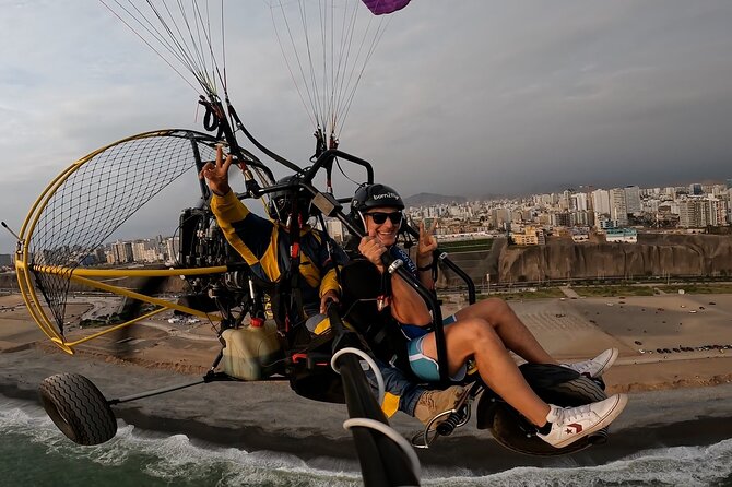 Fly Paragliding Along the Coast of Lima