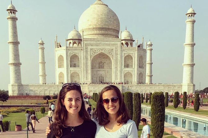 From Delhi: Taj Mahal & Agra Private Day Trip