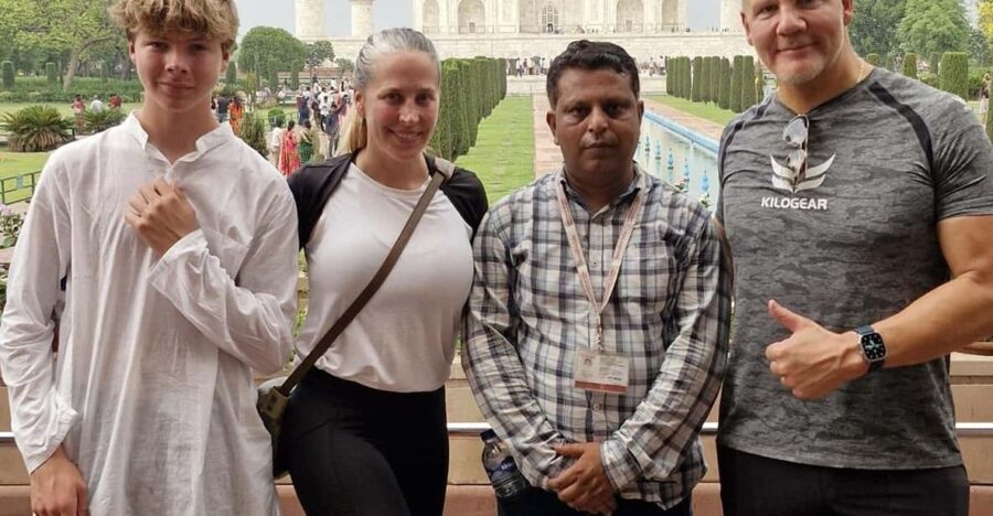 From Delhi: Taj Mahal & Agra Private Day Trip