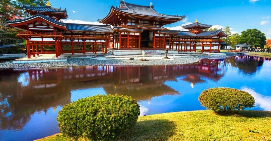 From Osaka: Nara, Uji Matcha Experience and Hot Spring Tour