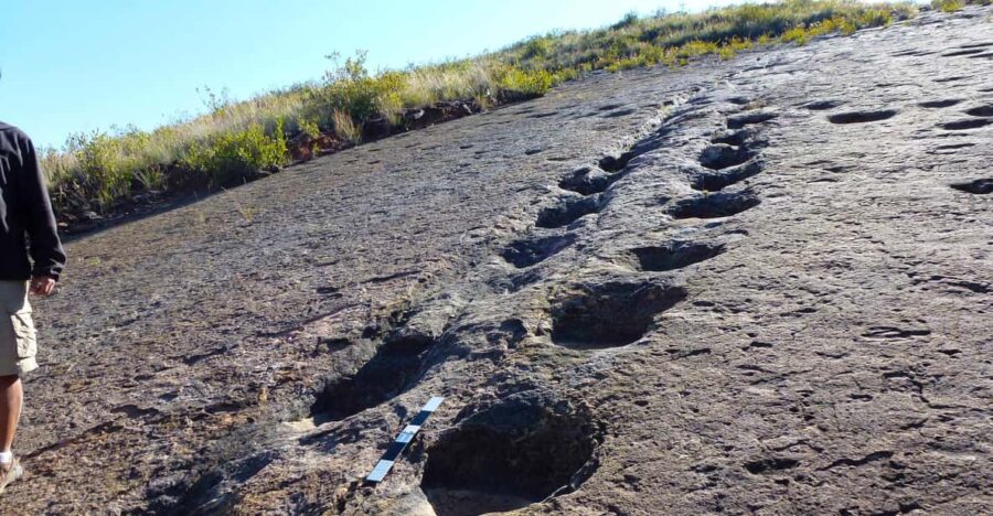 From Sucre | Maragua Crater and Dinosaur Footprints | 1 Day