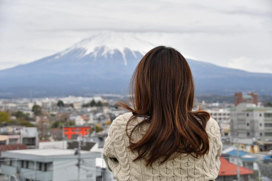 From Tokyo: Mount Fuji or Hakone+Gotemba Outlet Day Tour 10H