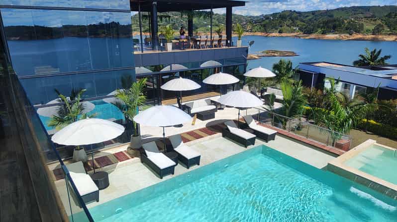 Guatapé: Luxury DayTrip Experience at Vivanti Resort