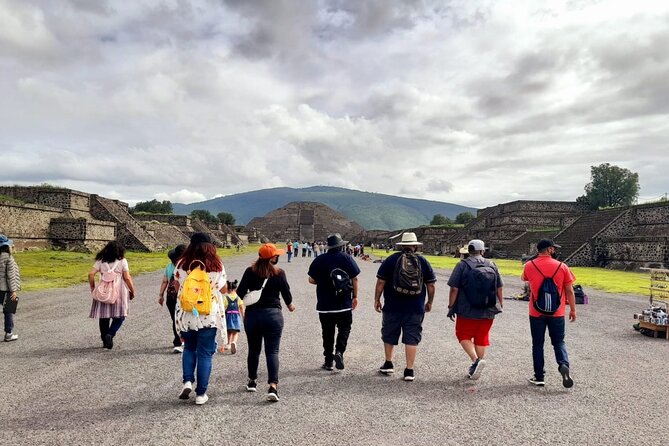 Half-Day Private Tour to Teotihuacán With Transportation From CDMX