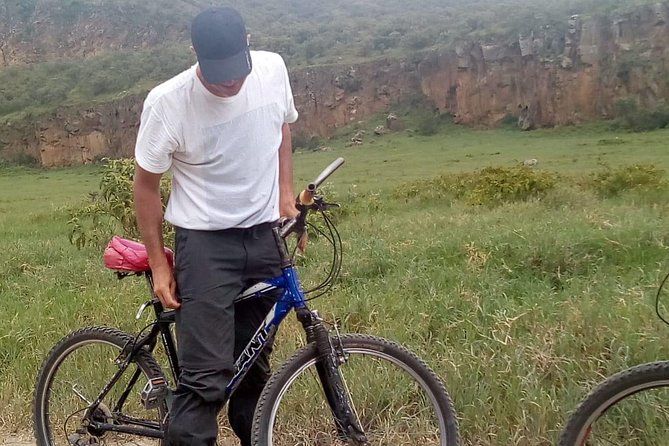 Hells Gate National Park,Biking and Lake Naivasha Tour