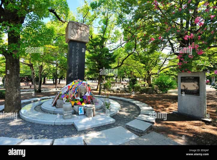 Hiroshima: Peace Memorial and Atomic Bomb Dome Private Tour