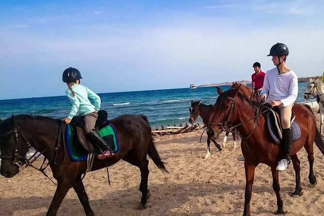 Hurghada: Makadi Water World With Lunch & Transfers