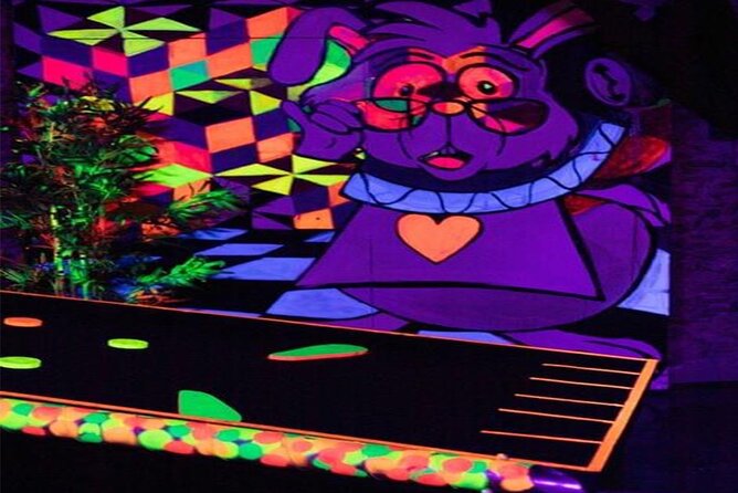 Indoor Mini Golf Experience