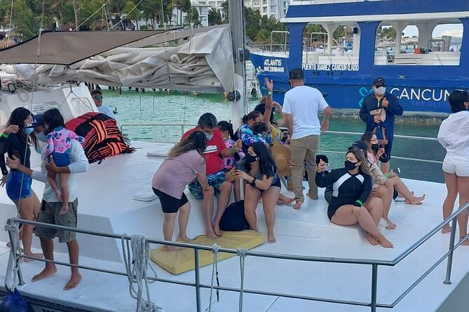 Isla Mujeres Premium Tour in Catamaran With Snorkel and Buffet - Overview of the Tour