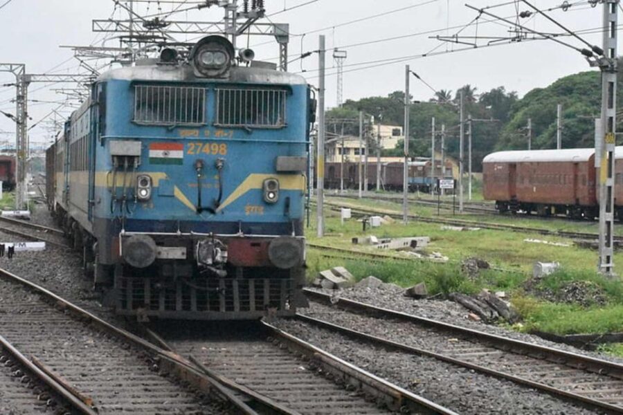 Jaisalmer Railway to Y0UR Hotel DR0P