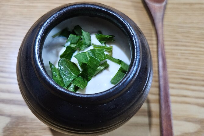 Jeju Classic Cuisine and Traditional-Style Charcoal Sauna