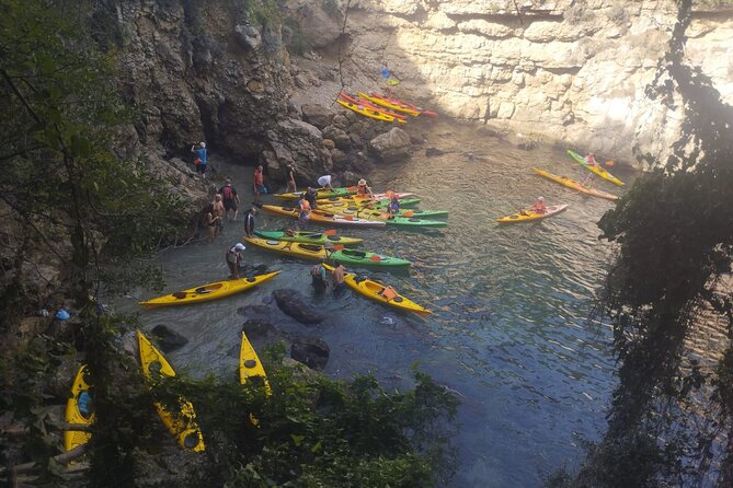 Kayak Tour Sorrento: Baths of Queen Johanna Full Day